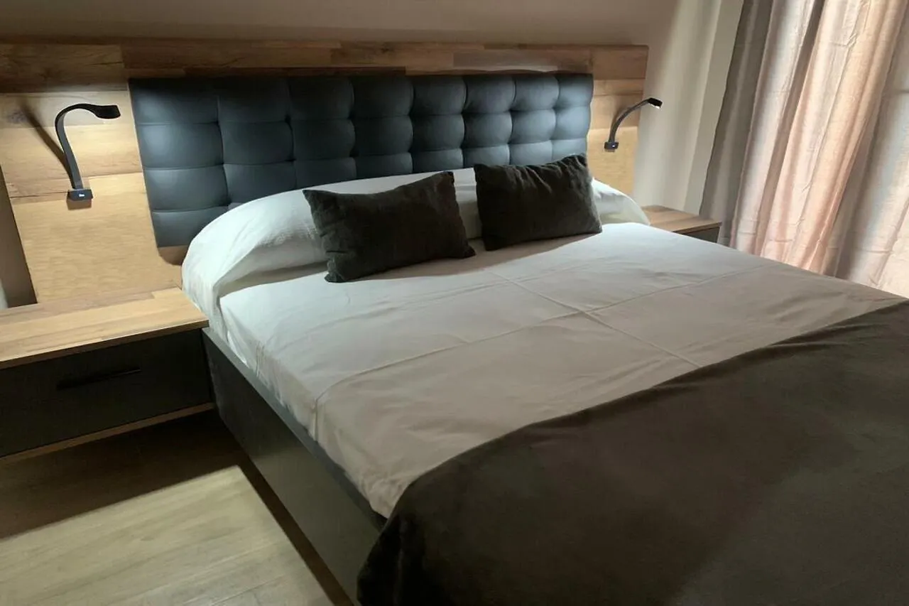 Nerjarooms 2*, Nerja İspanya